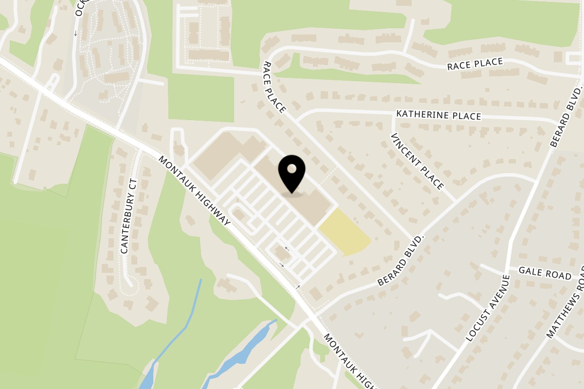 Map showing the location of La Supreme Pizza on 887 Montauk Hwy in Oakdale